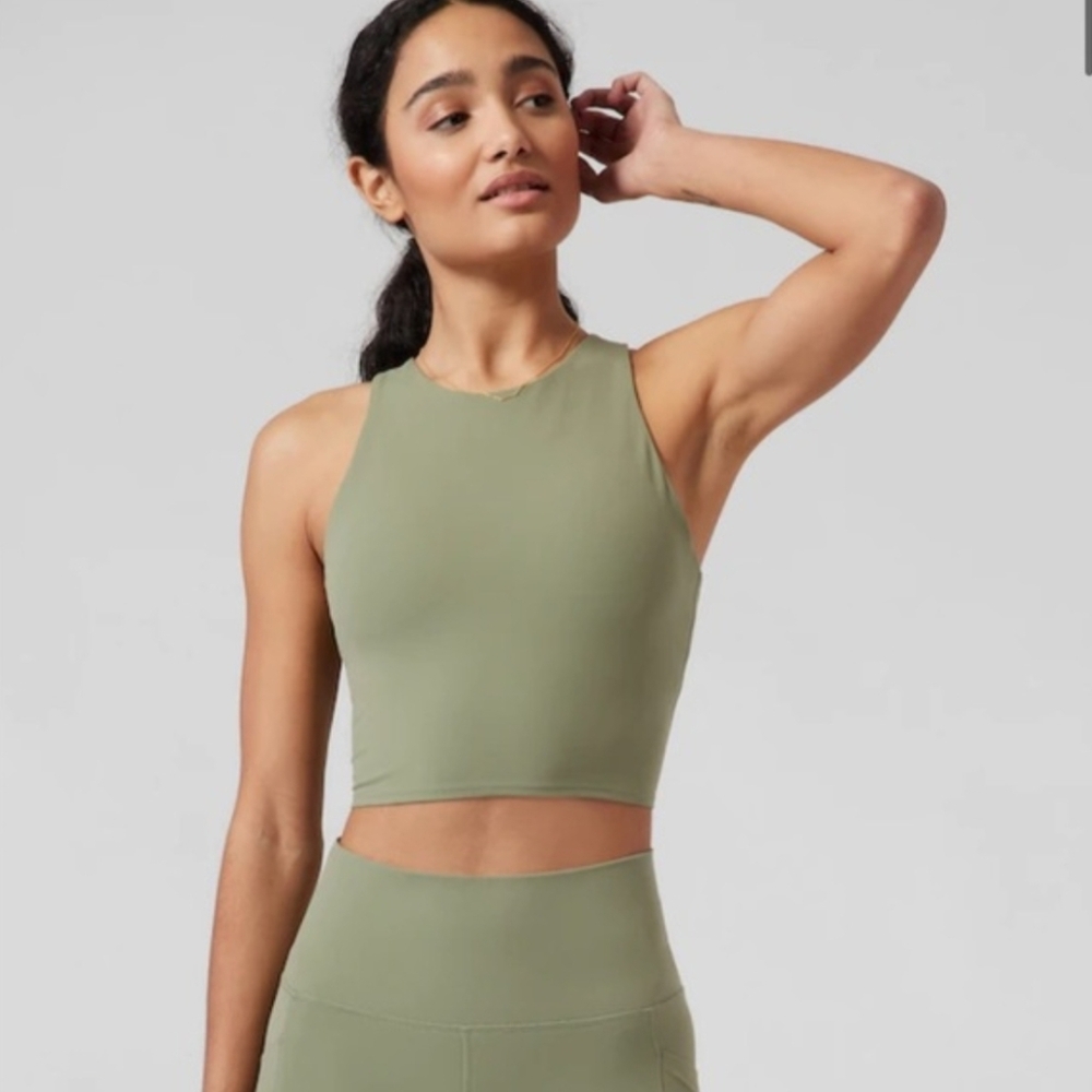 Athleta Eucalyptus Olive Conscious Crop Top, Size M, D-Dd Cup